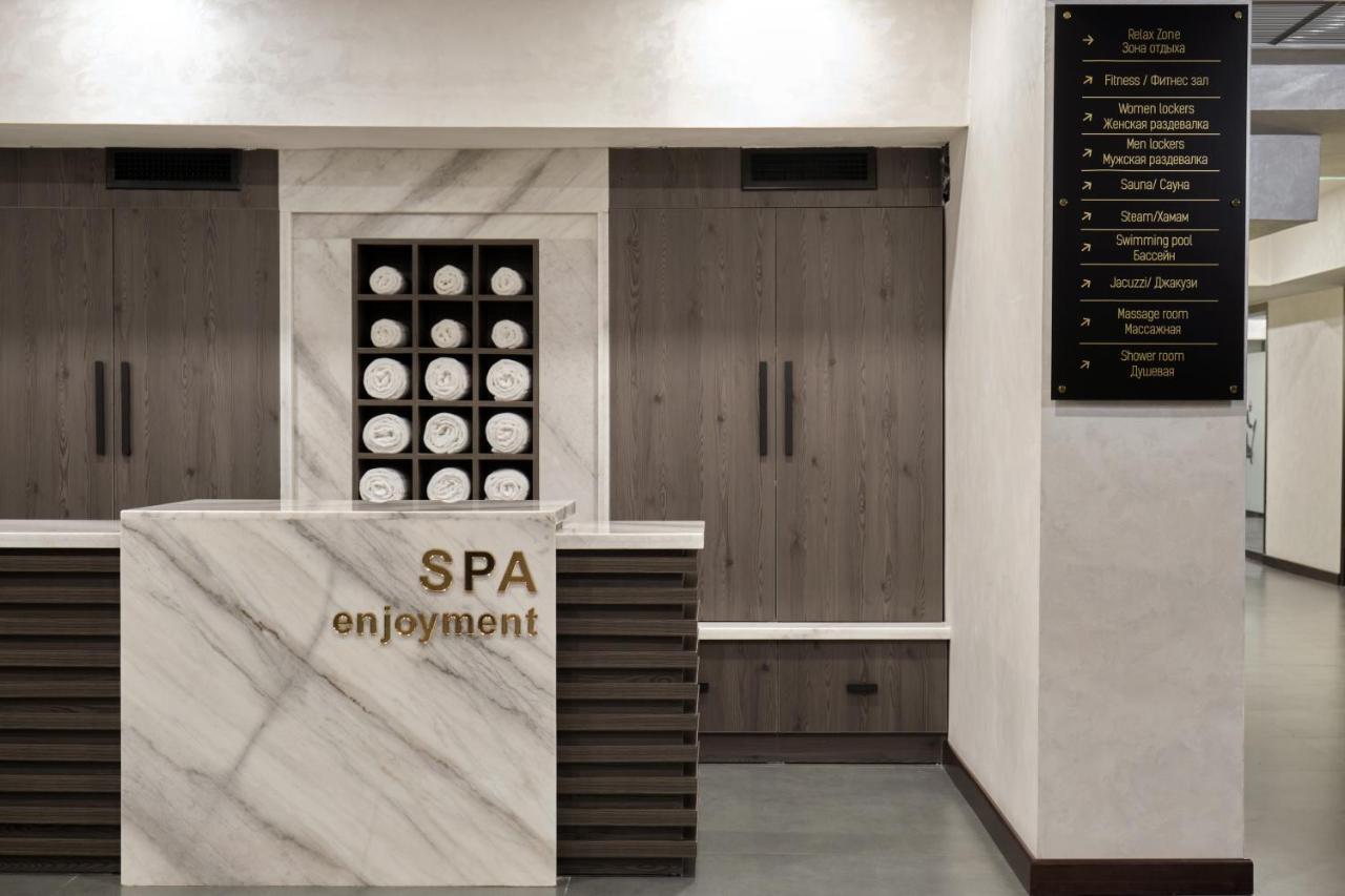 Wyndham Garden Tashkent Hotel ภายนอก รูปภาพ