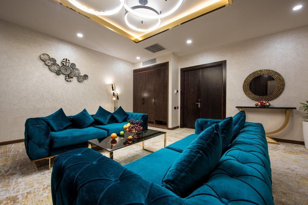 Wyndham Garden Tashkent Hotel ภายนอก รูปภาพ