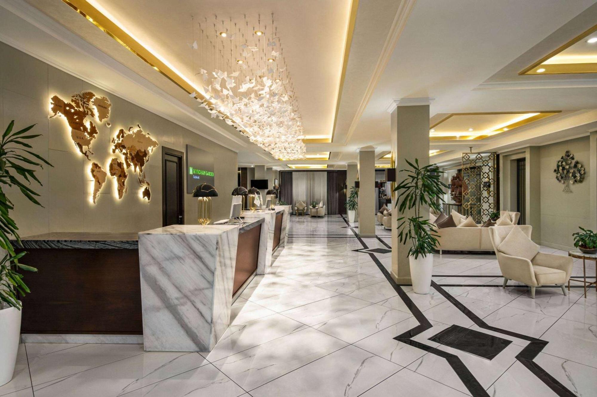 Wyndham Garden Tashkent Hotel ภายนอก รูปภาพ