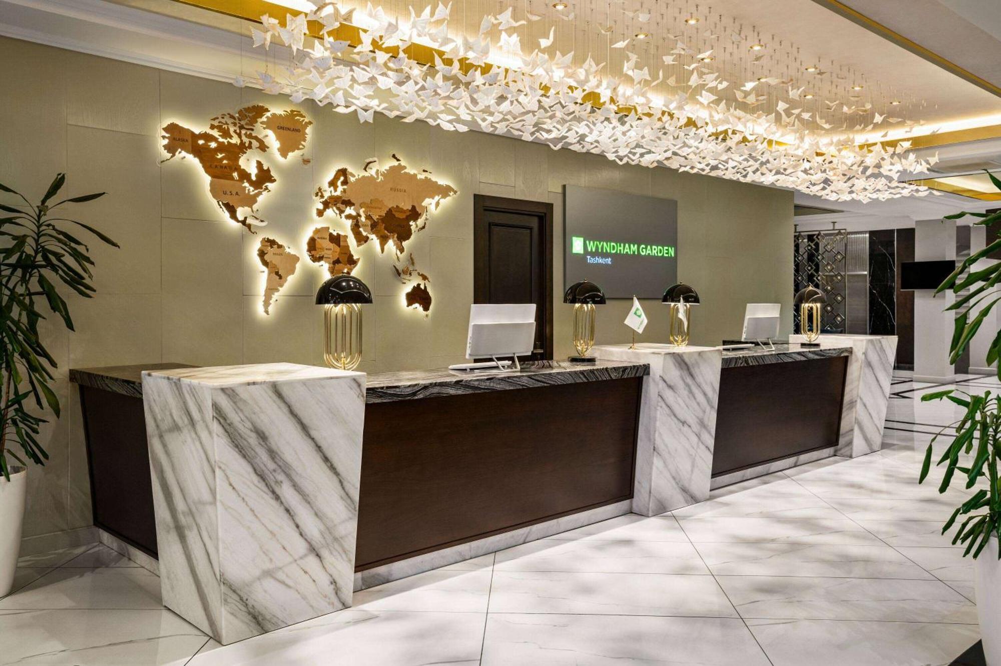 Wyndham Garden Tashkent Hotel ภายนอก รูปภาพ