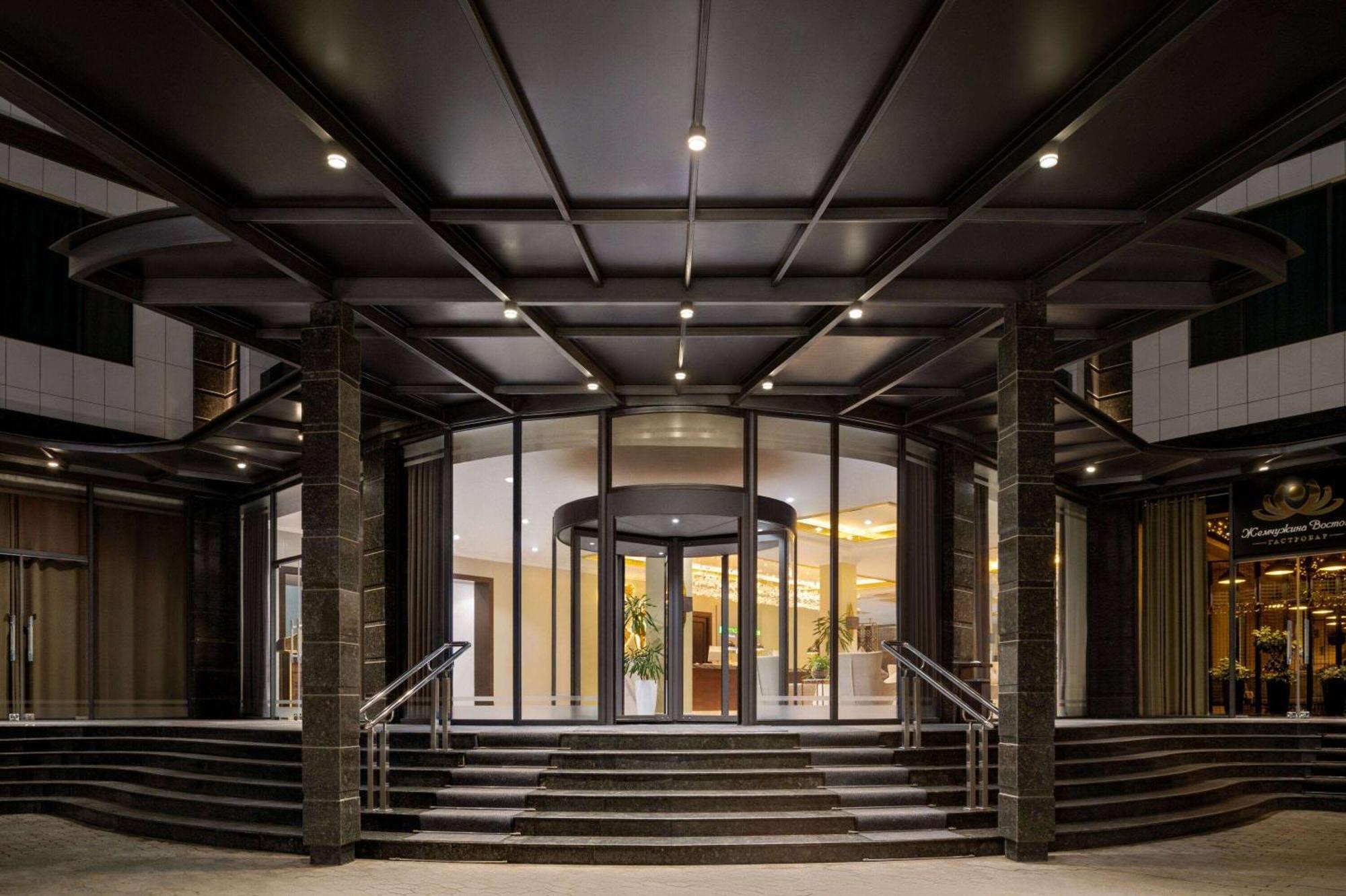 Wyndham Garden Tashkent Hotel ภายนอก รูปภาพ