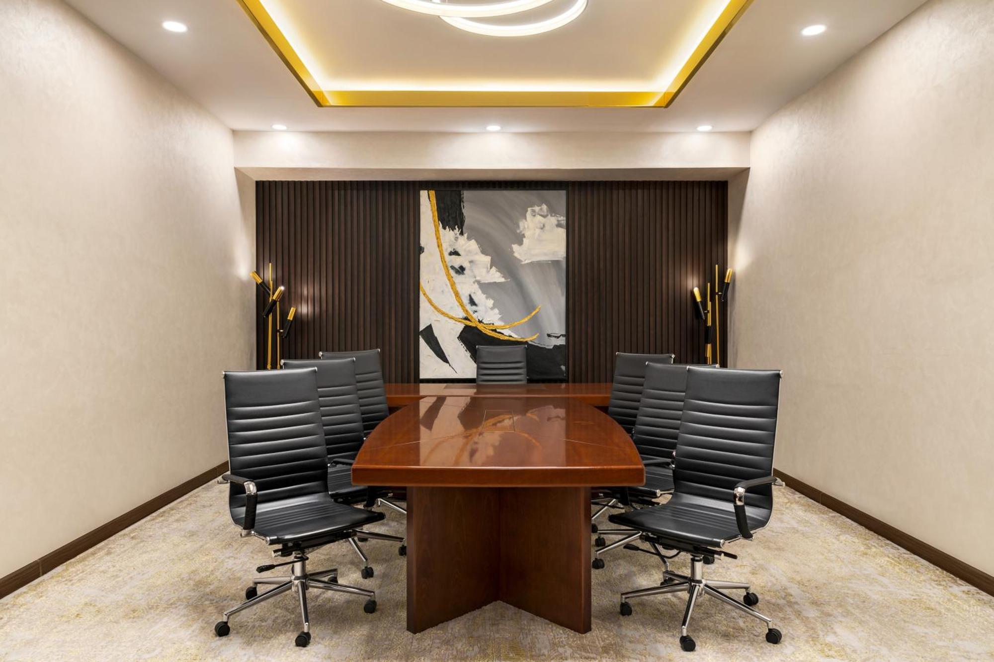 Wyndham Garden Tashkent Hotel ภายนอก รูปภาพ