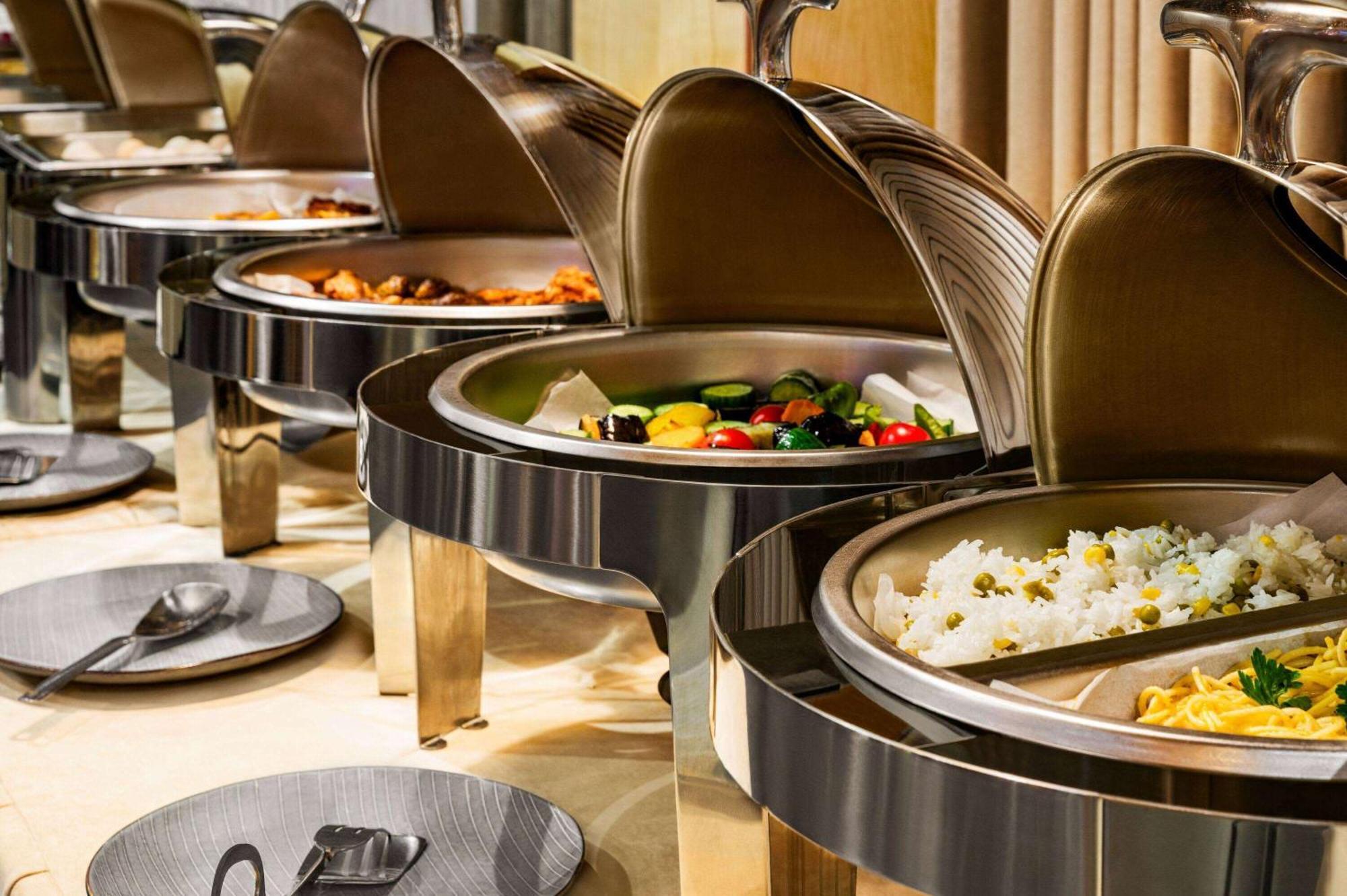 Wyndham Garden Tashkent Hotel ภายนอก รูปภาพ