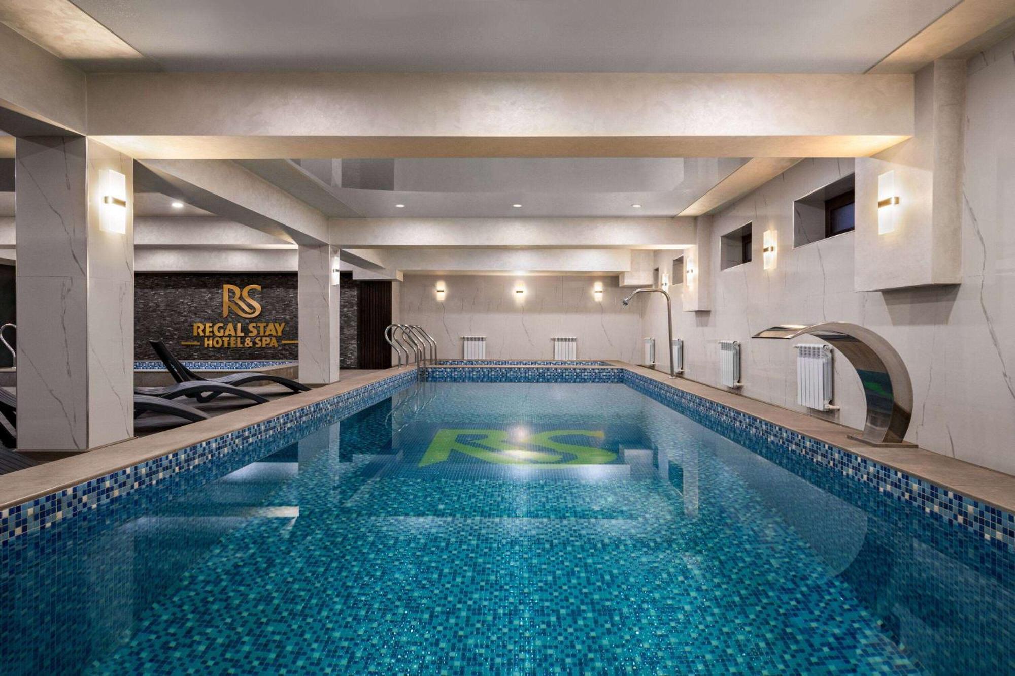 Wyndham Garden Tashkent Hotel ภายนอก รูปภาพ