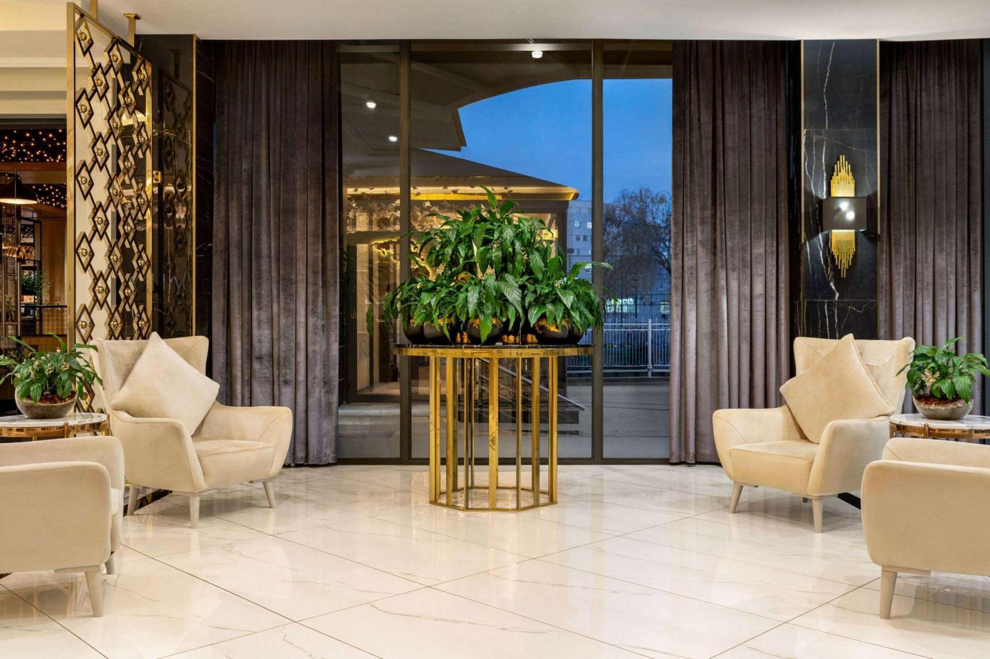 Wyndham Garden Tashkent Hotel ภายนอก รูปภาพ