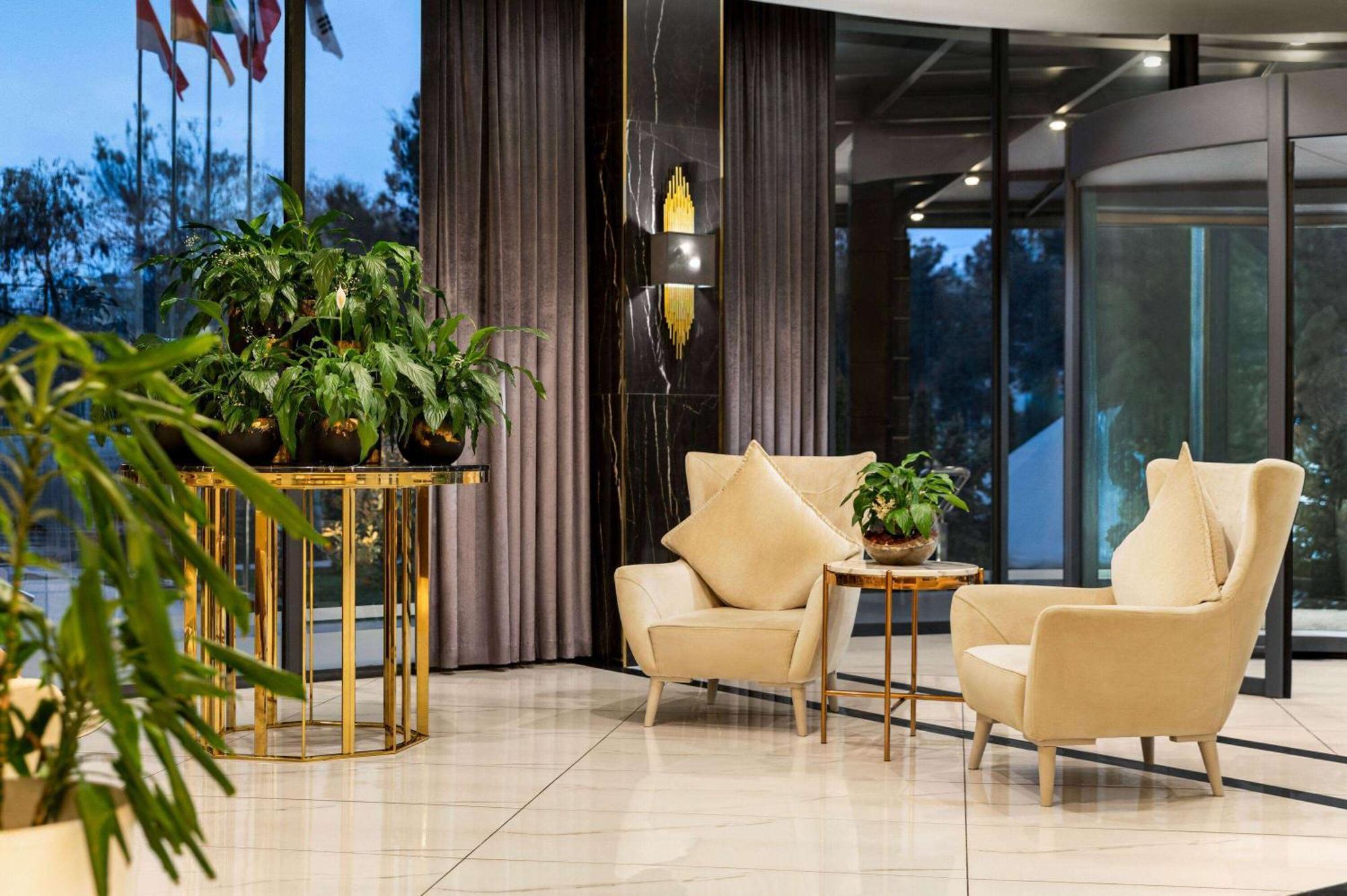 Wyndham Garden Tashkent Hotel ภายนอก รูปภาพ